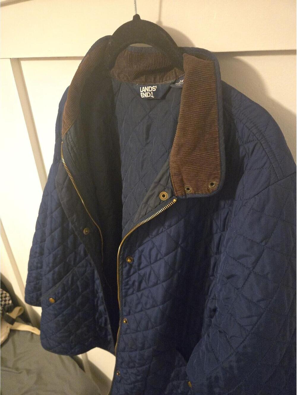 Lands' End Women's Plus 2X/P Navy Diamond Quilted Jacket with Corduroy Collar - Picture 3 of 5